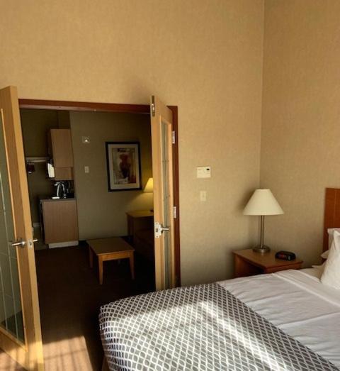Clarion Pointe Hotel Rimbey Ngoại thất bức ảnh