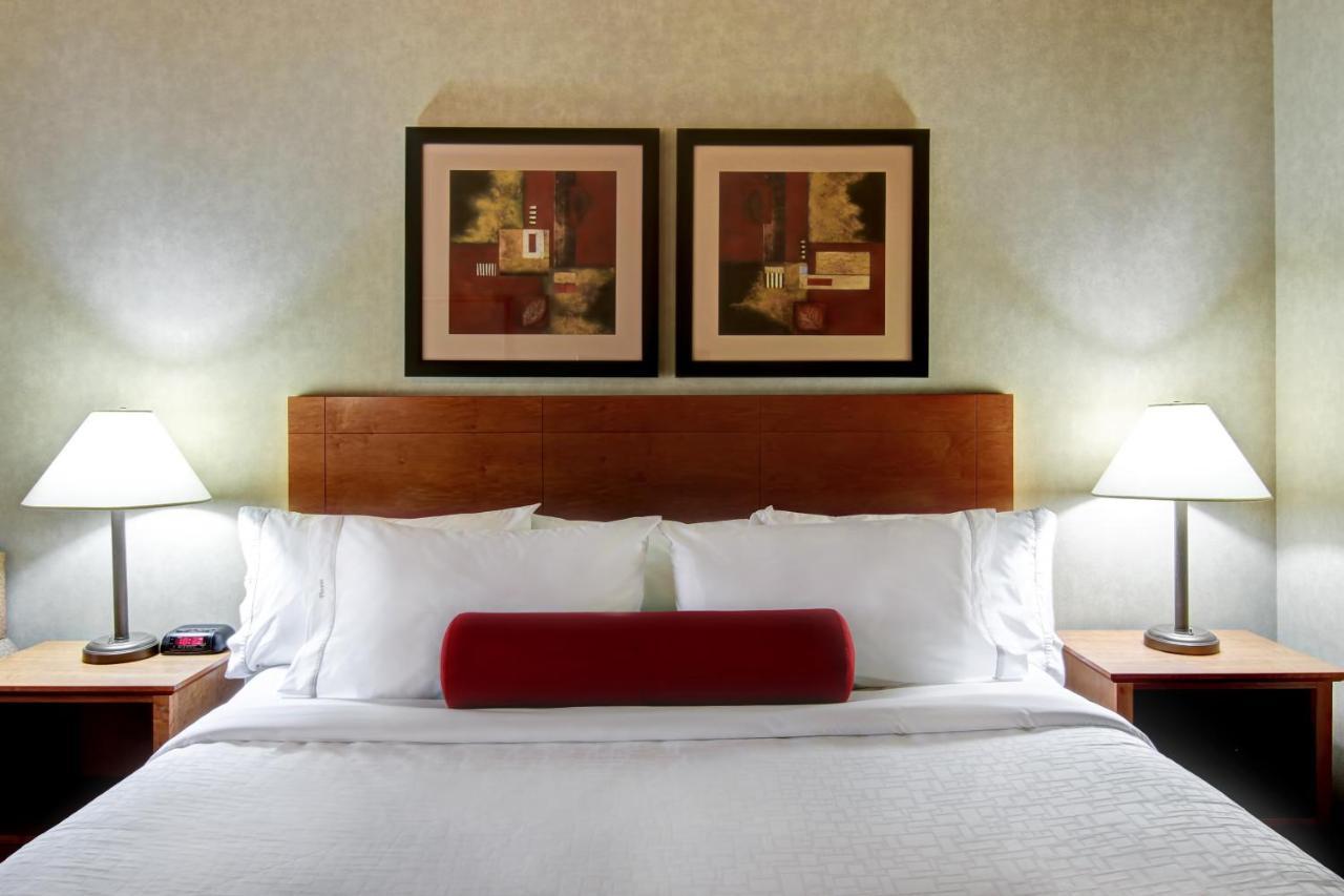 Clarion Pointe Hotel Rimbey Ngoại thất bức ảnh