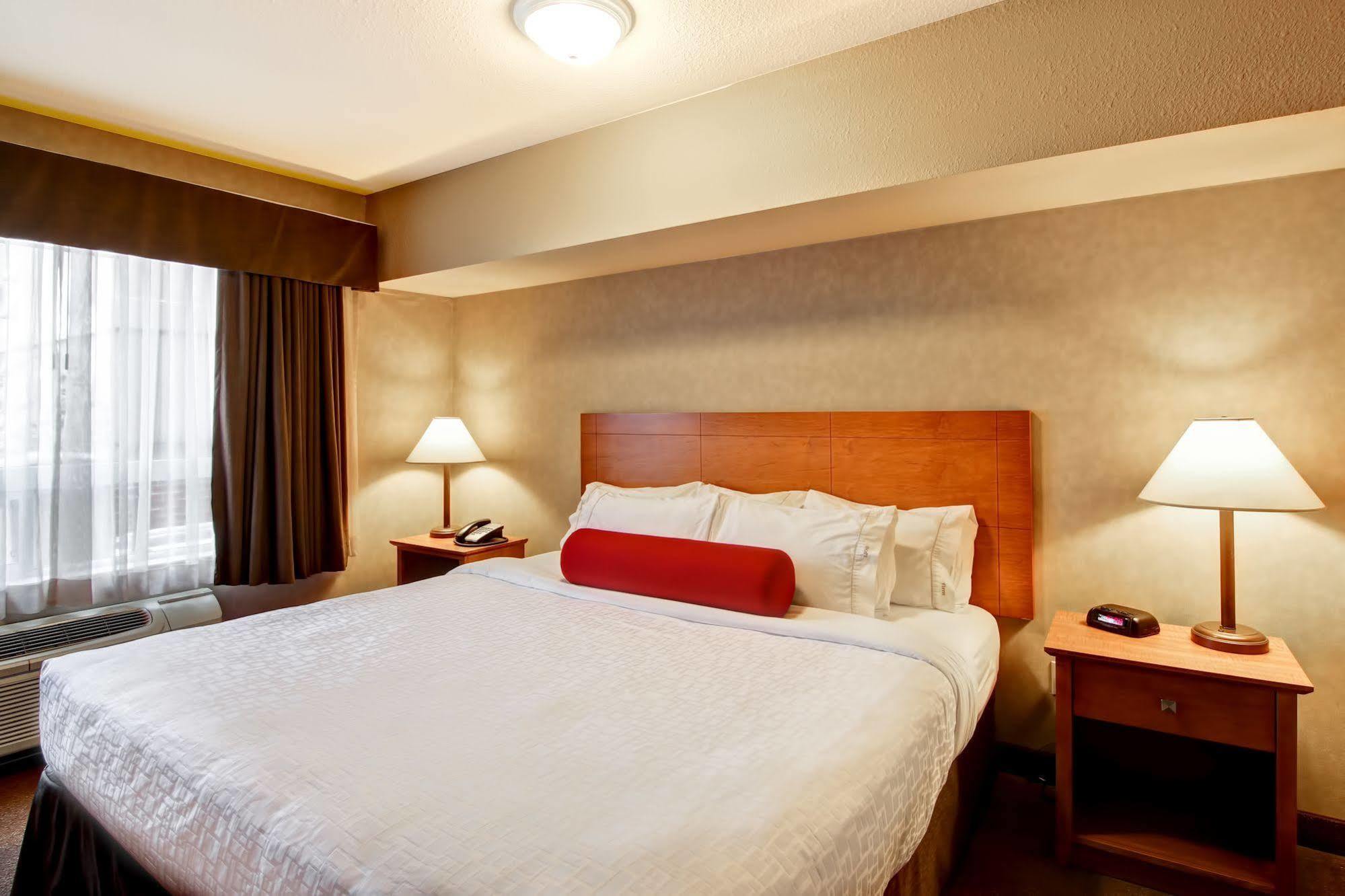 Clarion Pointe Hotel Rimbey Ngoại thất bức ảnh
